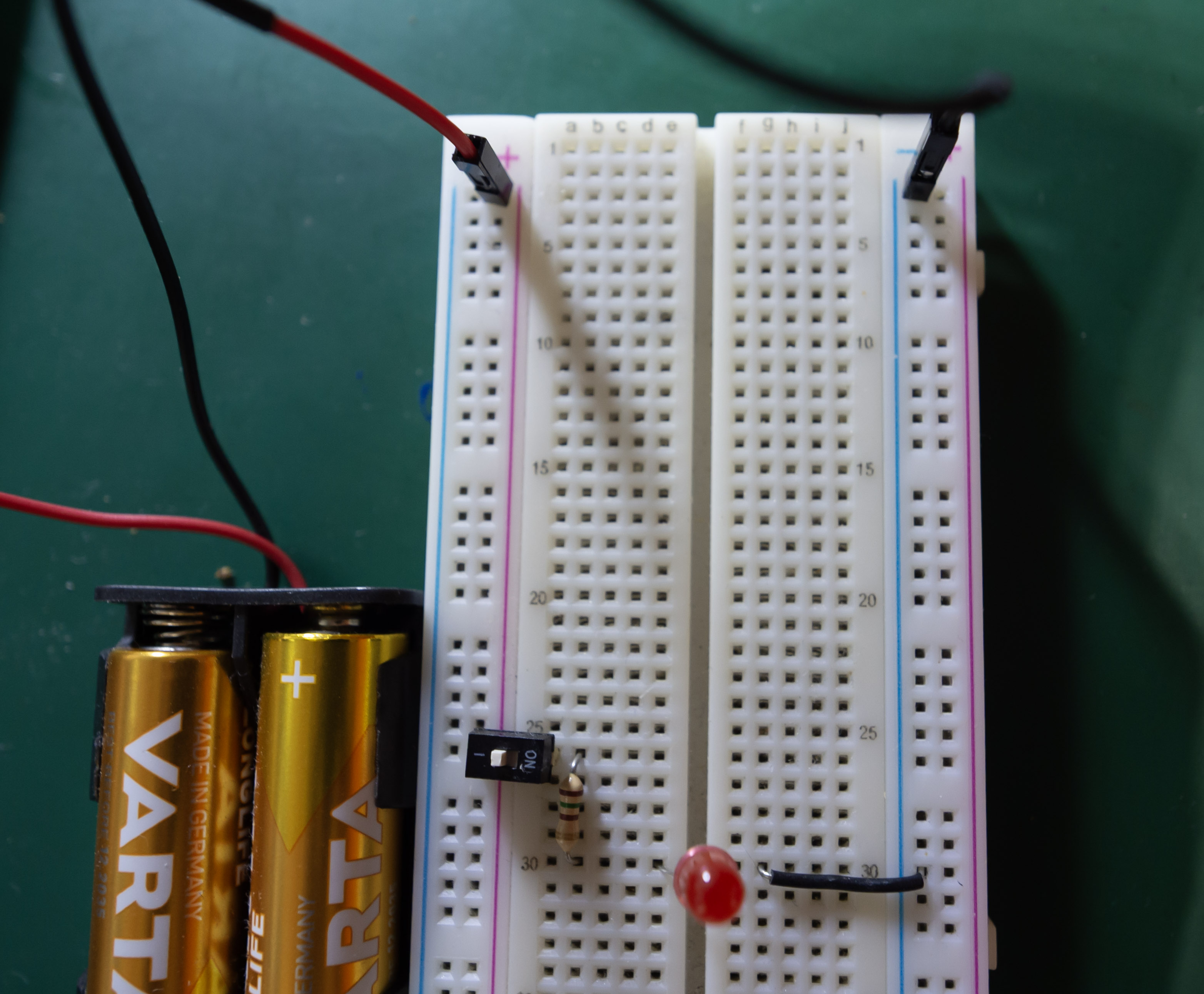 Circuit on the breadboard